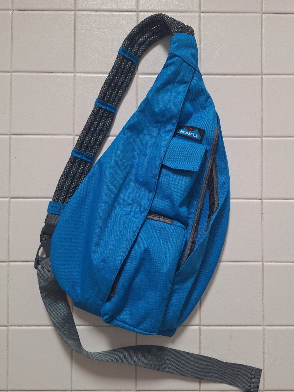 Kavu rope sling bag